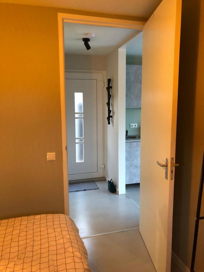 B&B Snurk Stiens, Fijn Verblijf Aan Open Vaarwater Екстериор снимка