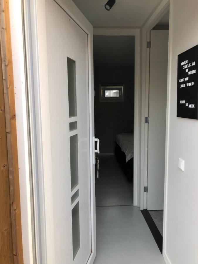 B&B Snurk Stiens, Fijn Verblijf Aan Open Vaarwater Екстериор снимка